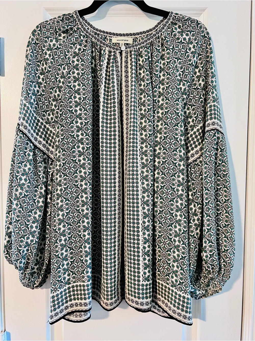 Max Studio Green and White Printed Peasant Blouse